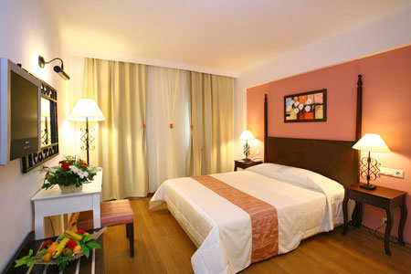 Marina Vista room